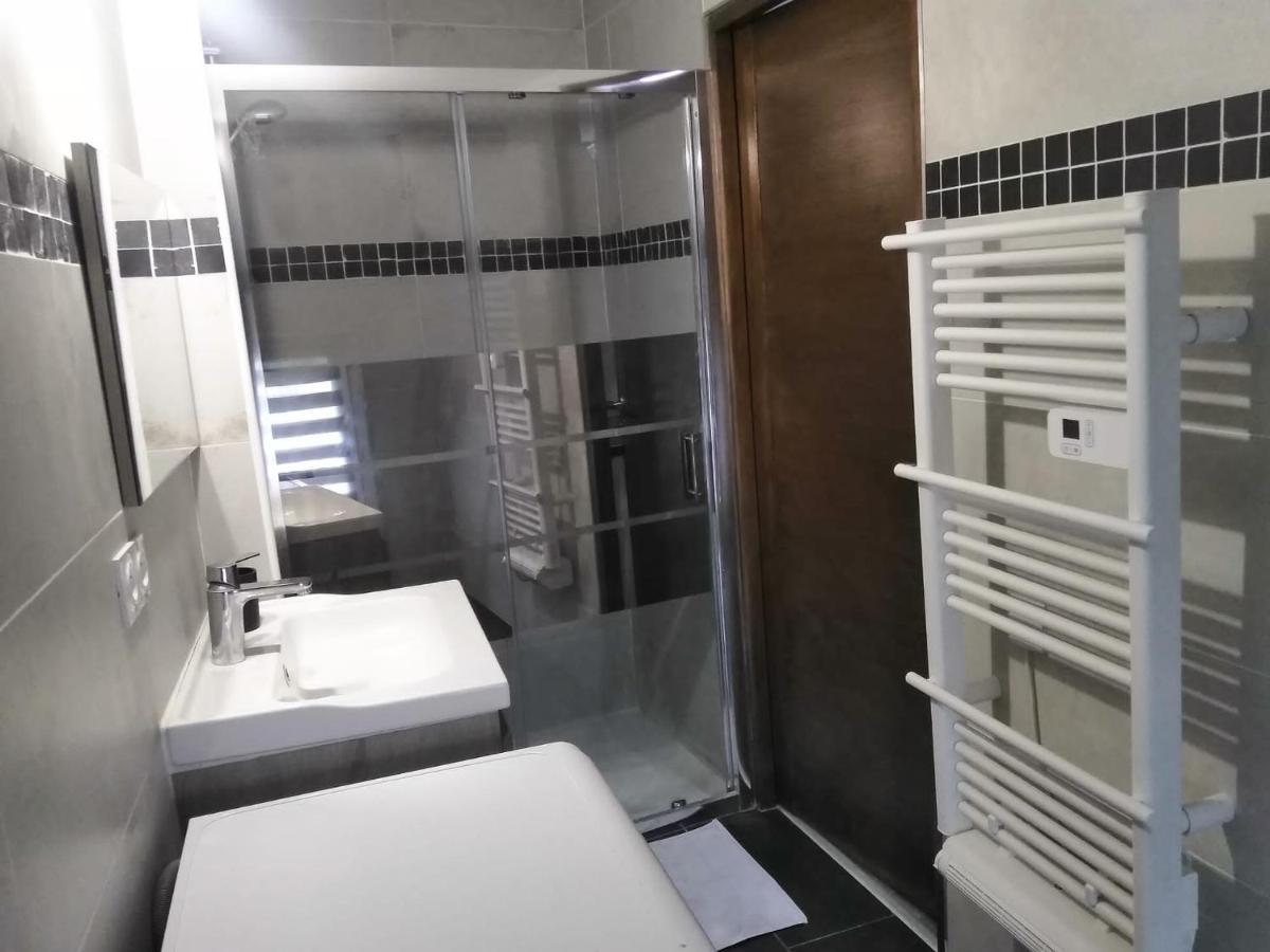 Detente - Appartement Et Poutres Apparentes เบซิเยร์ ภายนอก รูปภาพ