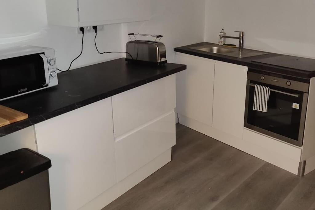Detente - Appartement Et Poutres Apparentes เบซิเยร์ ภายนอก รูปภาพ